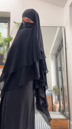 3 Layer Hijab Bushra Design / Soft layers, flawless drape, everyday perfection.